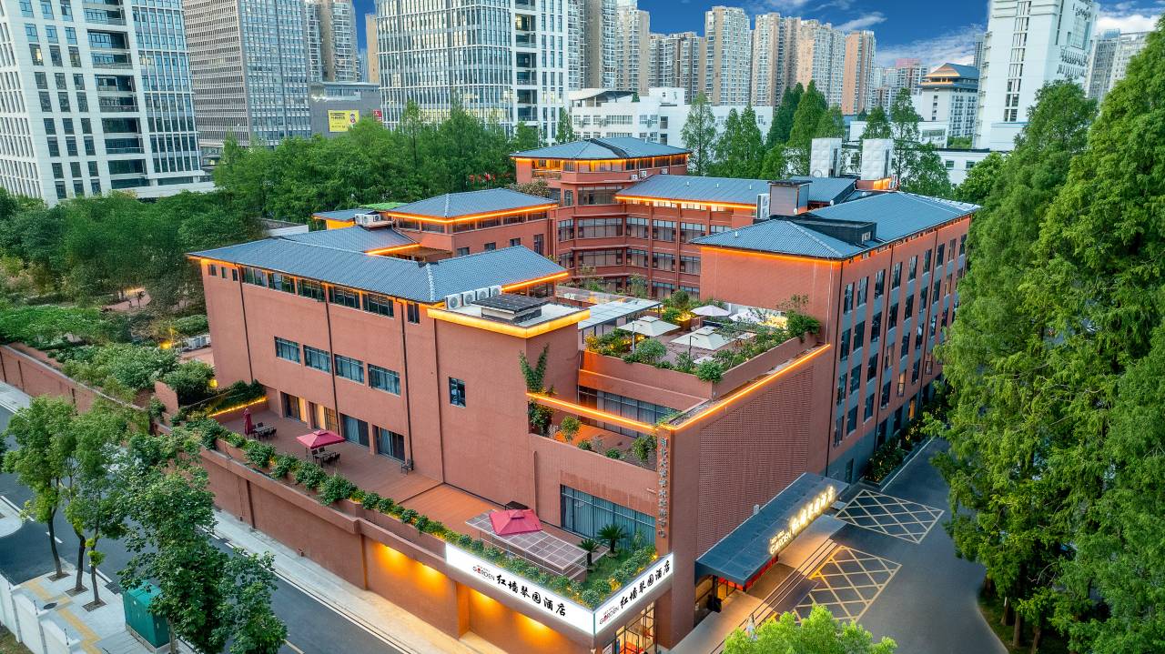 Hongqiang Qinyuan Hotel